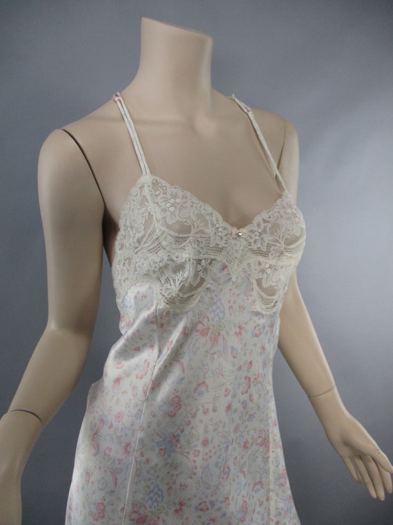 1980s Olga Floral Nightgown, Vintage Size M Satin… - image 4