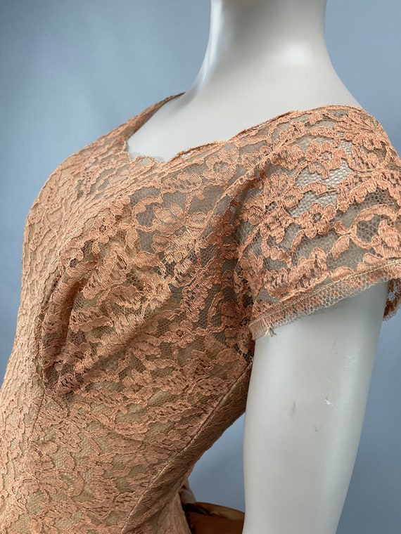 1950s Peach Floral Lace Sequins Party Dress, XS C… - image 4