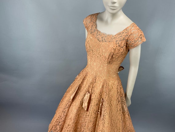 1950s Peach Floral Lace Sequins Party Dress, XS C… - image 3