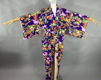 1940s Purple Long Kimono, Rayon Pagoda Chrysanthemum Print Rayon  Japanese Kimono, Loungewear, VFG