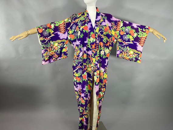 1940s Purple Long Kimono, Rayon Pagoda Chrysanthe… - image 1