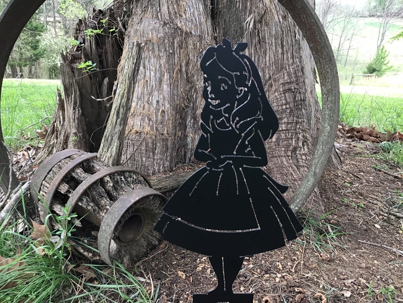 Alice in Wonderland Garden Stake