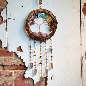 Tree of Life Vine Dreamcatcher | 7 Chakras Wall Hanging | Rustic Vine Ring Dreamcatcher | Spiritual Meditation Decor | Crystal Home Decor