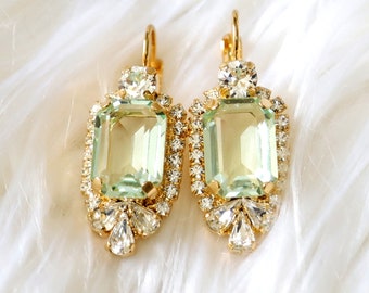 Mint Crystal Earrings, Bridal Light Green Crystal Earrings, Sage Green Earrings, Gift For Her, Gift For Her, Mint Drop Crystal Earrings