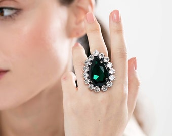 Cocktail Ring, Emerald Cocktail Crystal Ring, Statement Emerald Green Ring, Oversize Emerald Crystal Adjustable Ring, Crystal Green Ring