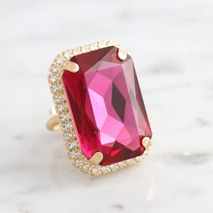 Fuchsia Cocktail Crystal Ring, Hot Pink Statement Crystal Ring, Fuchsia Statement Gold Crystal Ring, Adjustable Cocktail Pink Ring.