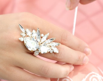 Statement Crystal Ring, Crystal Cocktail Ring, Clear Crystal Cocktail  Ring, Christmas Gift For Her, Bridal Crystal Ring, Oversized Ring.
