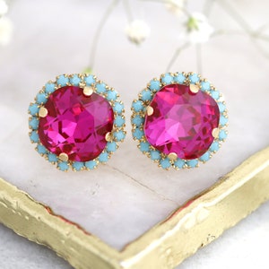 フクシアクリスタルスタッドピアス、フクシアピンククリスタルスタッドピアス、クリスタルスタッドマゼンタピアス、ブライドミッドギフト、彼女へのギフト