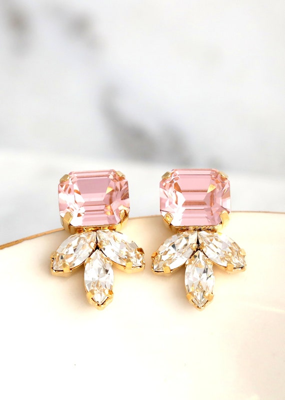 CRYSTAL EAR CUFF DUSTY ROSE CRYSTAL EAR CUFF DUSTY ROSE