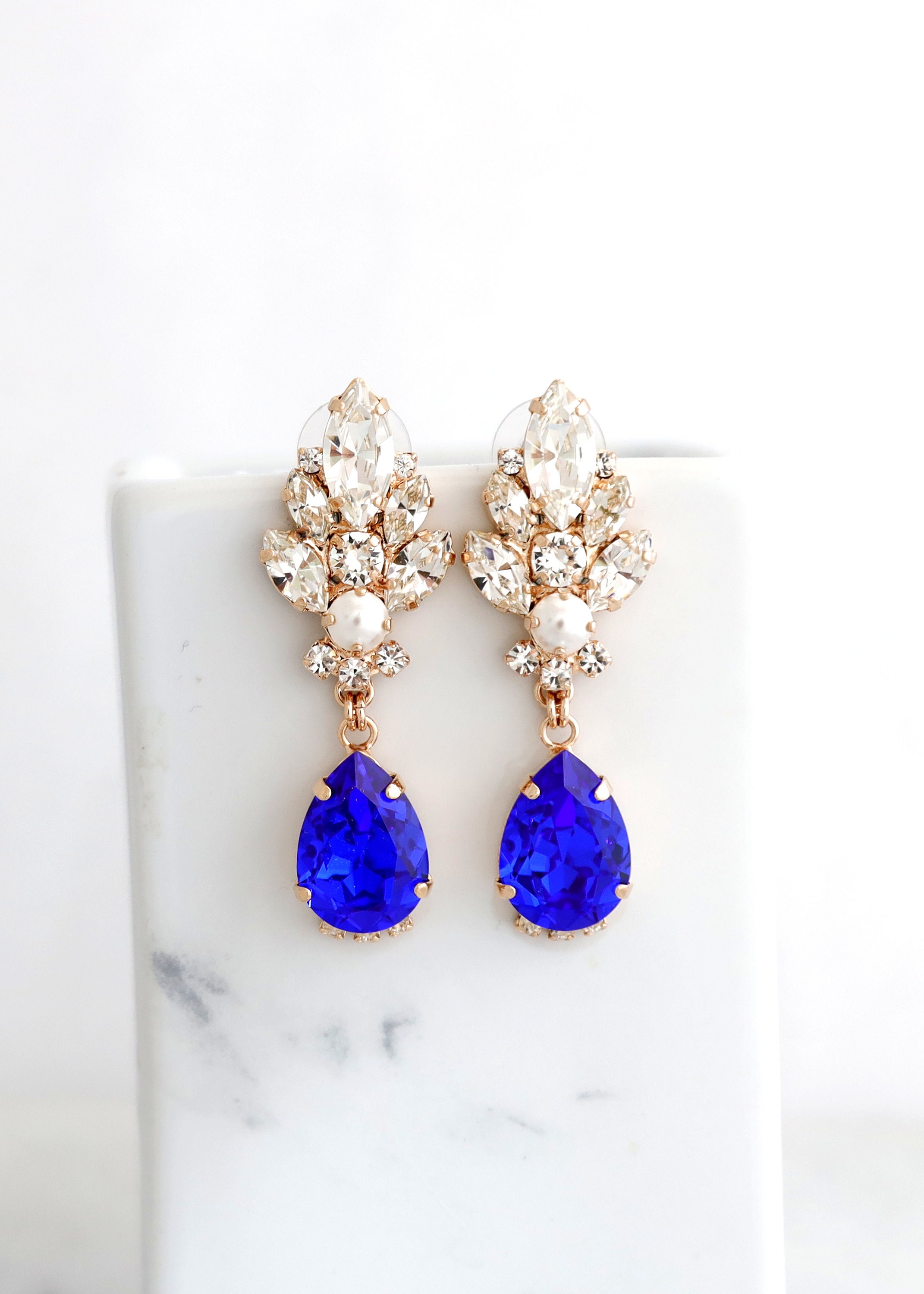 Details 88+ royal blue chandelier earrings super hot esthdonghoadian