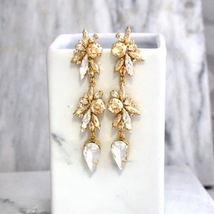 Bridal Long Earrings, Champagne Crystal Drop Earrings, Bridal Champagne Dangle Earrings, Chandelier Gold Earrings, LONG bridal Earrings