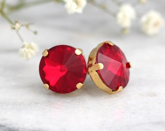Puces d'oreilles en cristal rouge, Boucles d'oreilles en cristal rouge rubis, Boucles d'oreilles de demoiselles d'honneur, Cadeau pour elle, Boucles d'oreilles rondes en cristal rouge, Boucles d'oreilles pourpre