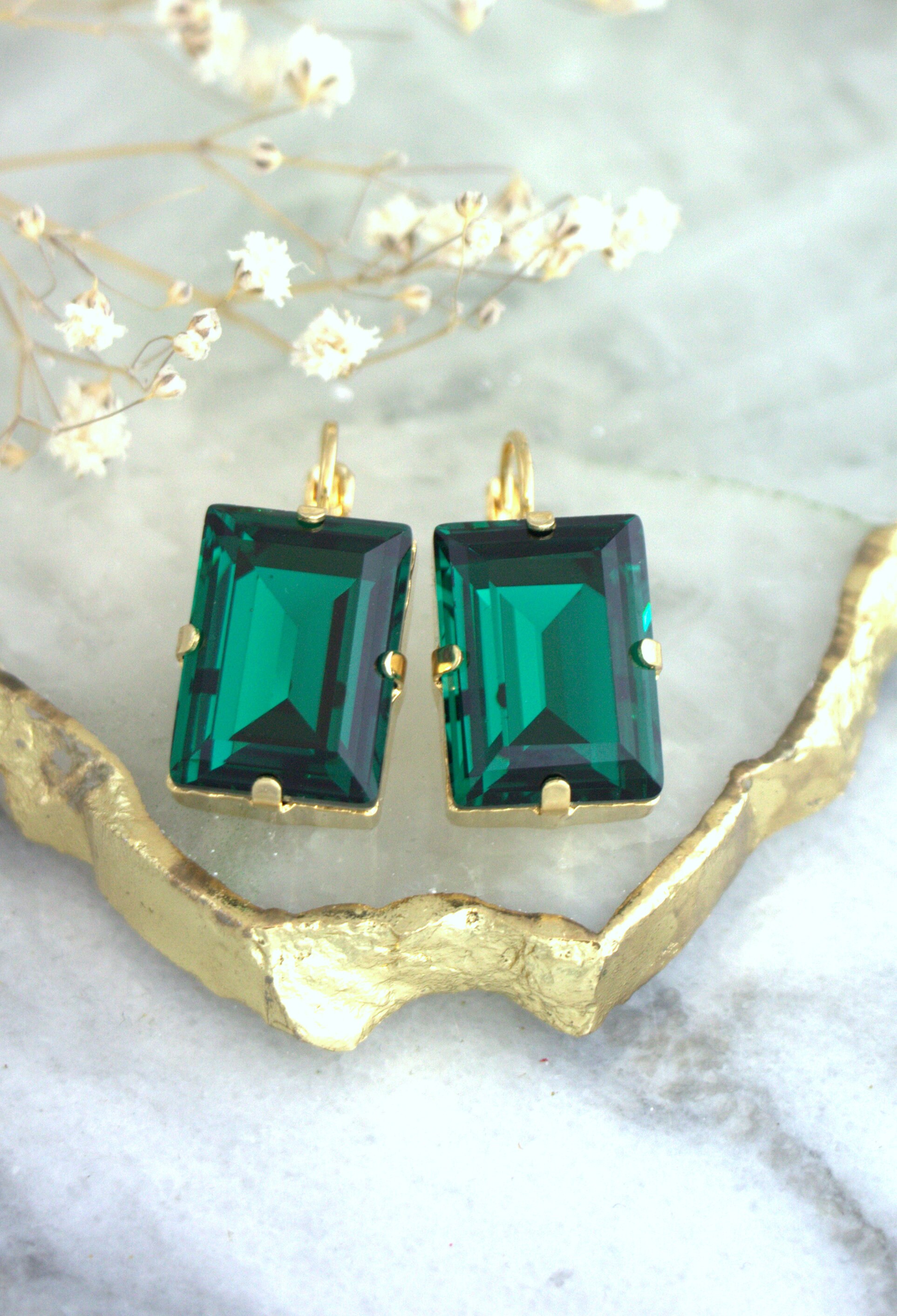 Fake emerald earrings outlet