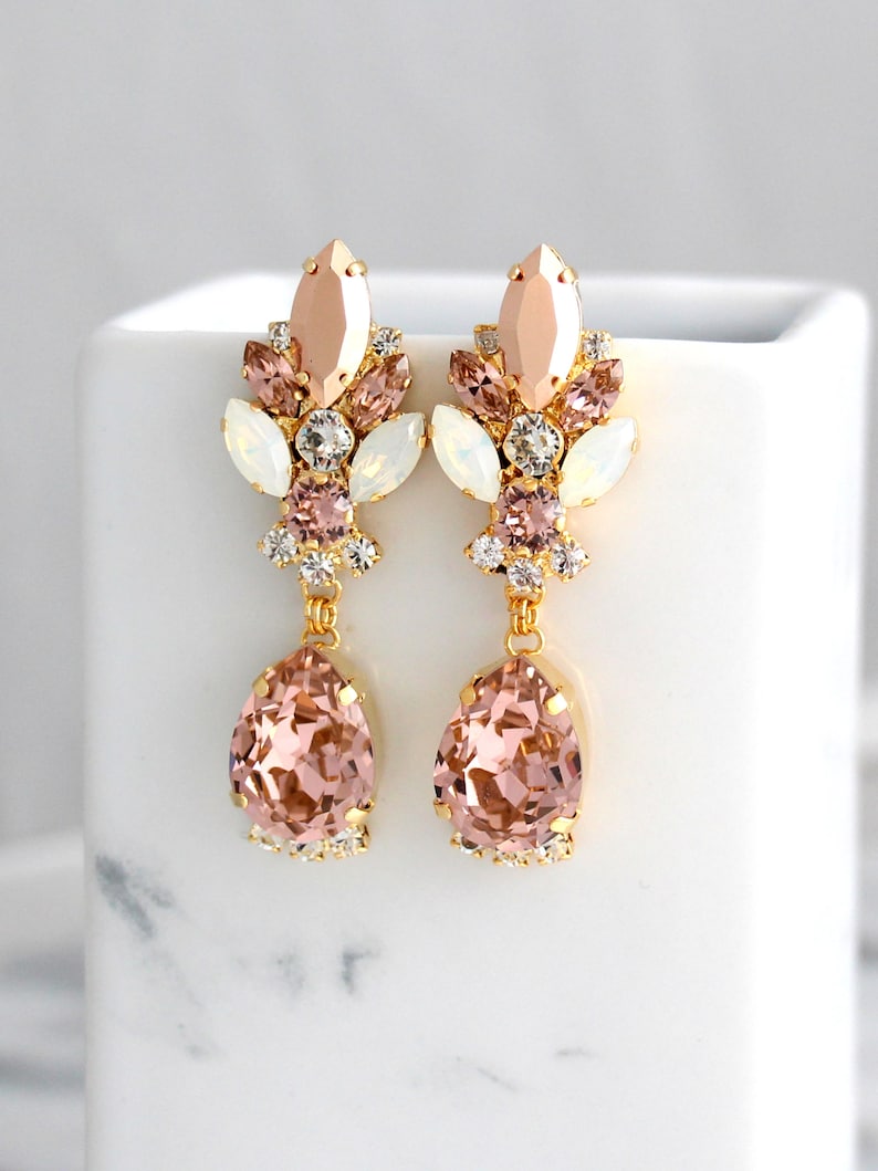 Blush Chandelier Earrings, Bridal Rose Gold Earrings, Bridal Blush Dangle Drop Earrings, Morganite Chandelier Earrings, Statement Earrings 画像 1