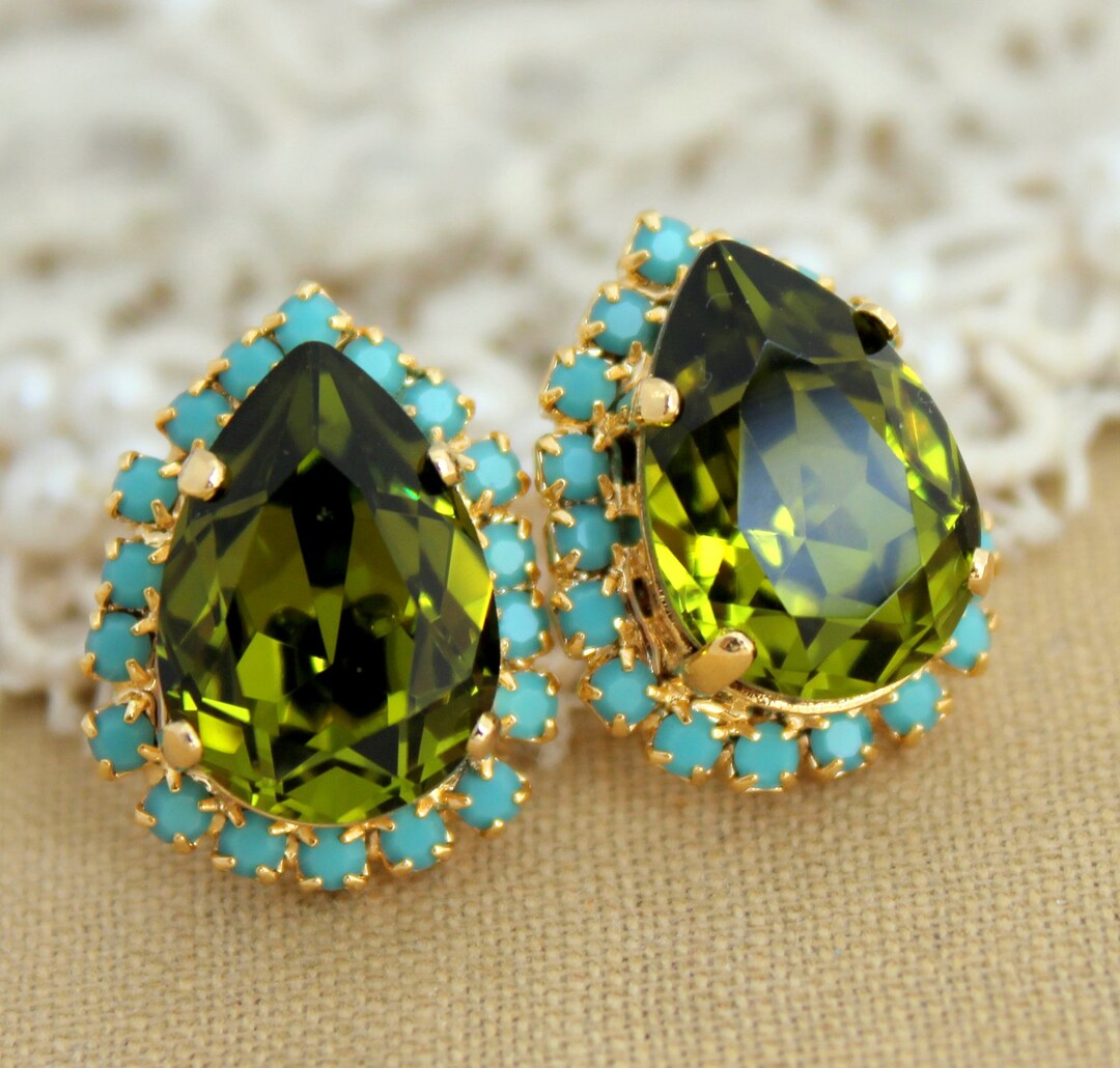 OLIVINE EMERALD ETOILE EARRING