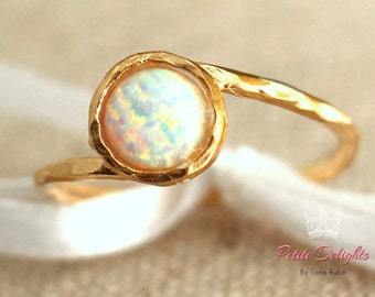 Opal Ring,Opal Gold Ring,Gift for her,Dainty Ring,White Opal Ring,Stacking Ring,Opal Gold Ring,Gold Ring,Opal Jewelry, Gemstone Ring