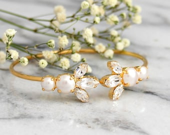 Bridal Wedding Bracelet, Bridal Pearl Gold Cuff Bracelet, Bridal Pearl Bracelet, Bridal Crystal Cuff, Bridesmaids Jewelry, Bridal Bracelet