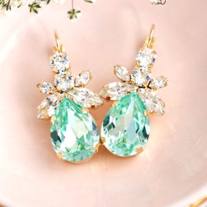 Light Green Crystal Earrings, Mint Green Bridal Earrings, Seafoam Green Earrings, Bridesmaids Green Drop Earrings, Gift For Her.