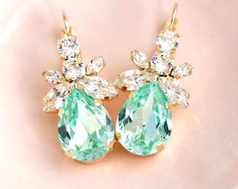Orecchini in cristallo verde chiaro, orecchini da sposa verde menta, orecchini verde acqua, orecchini pendenti verdi da damigella, regalo per lei.