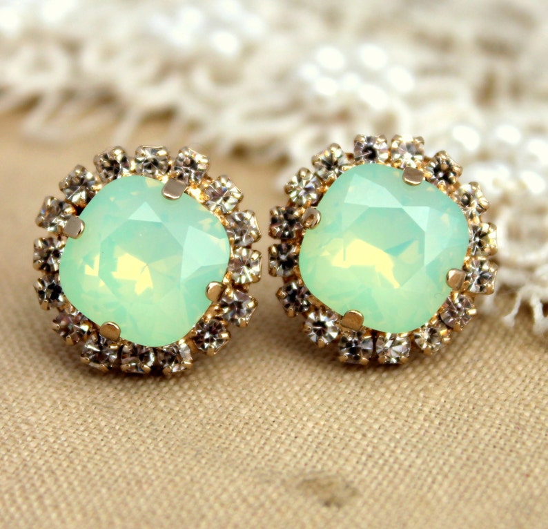 Mint Earrings, Mint Opal studs, Bridal Mint Earrings, Swarovski Crystal earrings, Bridesmaids Earrings, Gift for her, Bridesmaids Gifts 