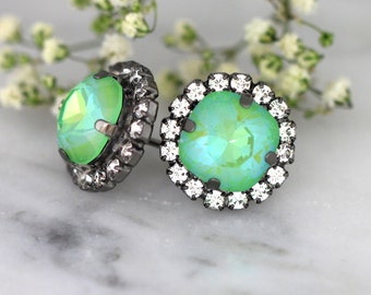 Groene oorbellen, appelgroene oorknopjes, neongroene oorbellen, ultragroene oorstekers, cadeau voor haar, ultragroene kristallen oorknopjes