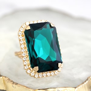 Emerald Ring, Cocktail Crystal Green Ring, Statement Gold Crystal Emerald Ring, Adjustable Cocktail Ring, Statement Emerald Gold Ring.