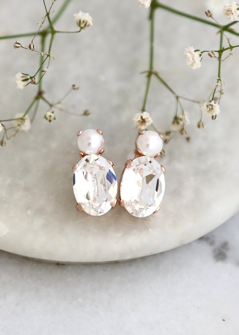 Pearl and crystal stud earrings Clearance