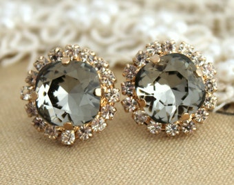 Gray Stud Earrings, Bridal Gray Stud Earrings, Gray Black diamond Earrings, Smoky Gray Crystal Rhinestone stud earring, Stud Earrings .