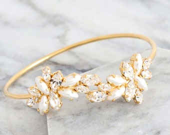Bridal Bracelet, Bridal Pearl Bracelet, White Crystal Wedding Bracelet, Bridal Cuff Bracelet, White Pearl Bracelet, Gold Pearl Cuff Bracelet