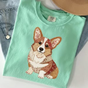 Faux Patchwork Corgi dog Shirt, Cute dog Graphic Tee, Vintage Quilt Style T Shirt, Corgi Lover Gift, Dog Mom Gift Comfort Colors Tee image 5