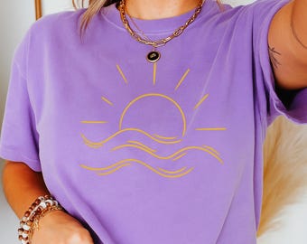 Camiseta Comfort Colors® Sun – Camiseta Sunshine – Camiseta playera de verano – Camiseta bohemia con vibras positivas – Regalo para ella – Camiseta bonita para mujer