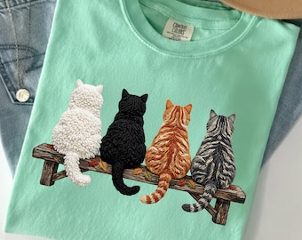 Camiseta com estampa de gatos em crochê com efeito de gancho falso, camiseta para mãe de gato, camiseta fofa para amante de gatos, presentes para amantes de gatos, camisetas divertidas com gatos, moletom com estampa de gato