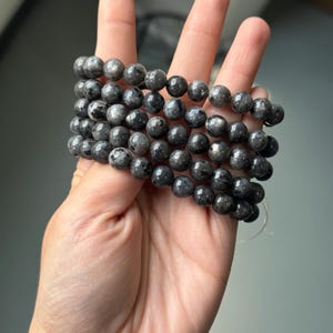 Natuurlijke labradoriet armband | 8,3-8,6 mm edelsteenkralen | Handgemaakte kristallen sieraden | Cadeau bescherming en genezing