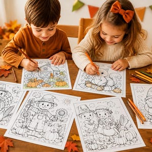 Puede incluir: Una colección de seis páginas para colorear en blanco y negro con temas otoñales como un pavo, un espantapájaros, un granero, una ardilla, un gnomo y dos niños, decoradas con hojas de otoño y calabazas sobre una mesa de madera.