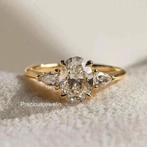 Three Stone 2 CT Oval Cut Moissanite Diamond Ring Engagement Ring 14K Gold Wedding Ring Solitaire Ring Promise Ring Anniversary Gift For Her