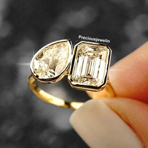 5 TCW Emerald And Pear Cut Moissanite Diamond Ring Bezel Set Ring Toi Et Moi Engagement Ring 14K Gold Wedding Ring For Women You and Me Ring