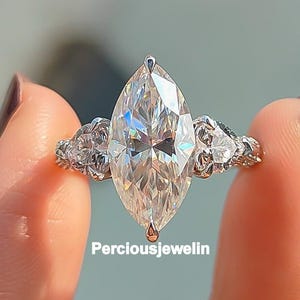 Three Stone Marquise Cut Moissanite Diamond Ring 4 CT Marquise Diamond Engagement Trilogy Ring 14K White Gold Wedding Ring Anniversary Ring