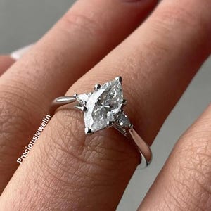Three Stone 1.5 CT Marquise Cut Moissanite Diamond Ring Engagement Ring 14K White Gold Wedding Ring Anniversary Gift For Women Trilogy Ring
