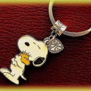 Beagle looking Dog and WOODSTOCK like bird Keychain Jewelry - Snoopy looking dog  Woodstock like Bird