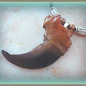 BEAR CLAW replica PENDANT Necklace Jewelry with Beadwork