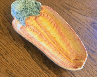 Vintage Hand-Painted Italian Pottery Carrot Shaped Serving Dish.