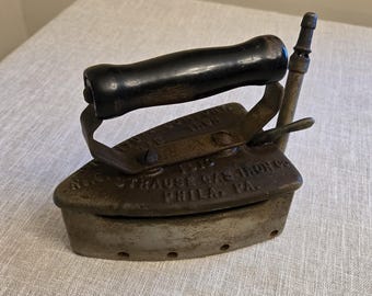 Antique 1910 Strause Gas Iron Co. "I Wantu" Comfort Gas Iron with Wooden Handle.