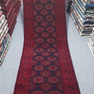Vintage Afghan Sarouk Runner Rug: Handknotted Wool, Tribal Design