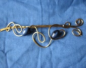 Gold shawlpin or hairslide