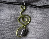 Applegreen wire pendant