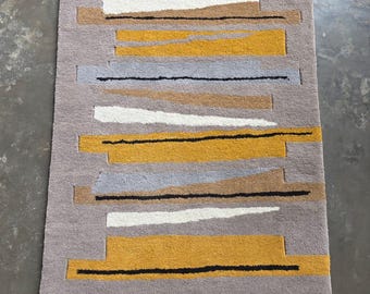 Modern abstract geometrisch vloerkleed, mosterdgeel en grijs, eigentijds tapijt, minimalistisch vloerkleed voor de woonkamer