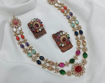 Vergulde veelkleurige navratna-ketting