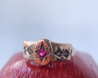Beautiful Antique Victorian Ruby and Seed Pearl Ring set in 9ct