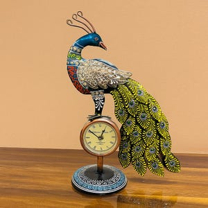 Handgemachte Indische Pfau Tischuhr: Dekoratives Metall Kunst