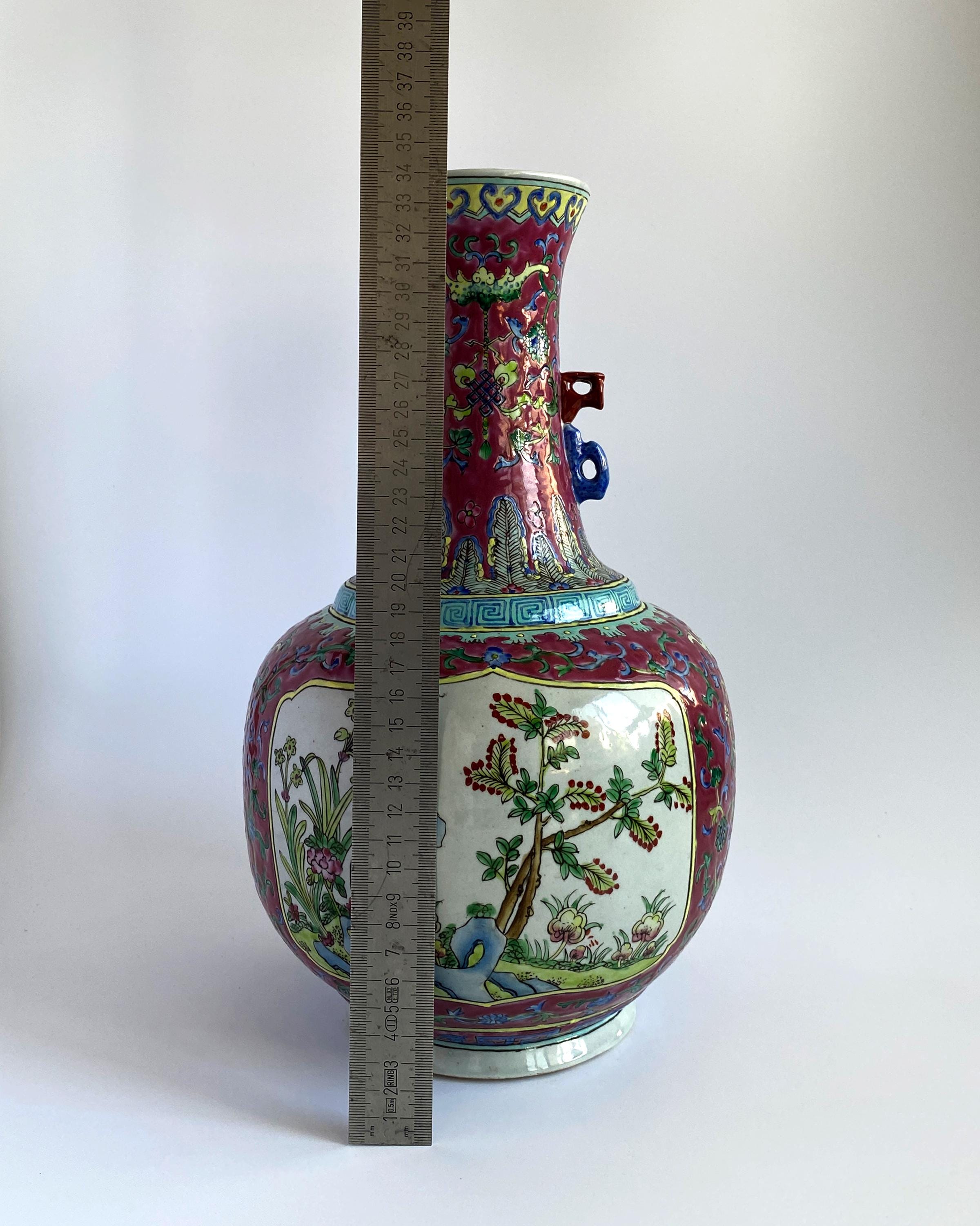 ヴィンテージ 中国製 ファミーユローズ ルビー グランド花瓶 | 手描き